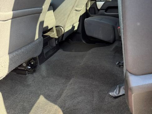 Used 2018 Chevrolet Silverado 1500 LT w/ All Star Edition image 38