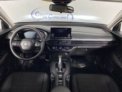 Used 2025 Honda HR-V LX image 12
