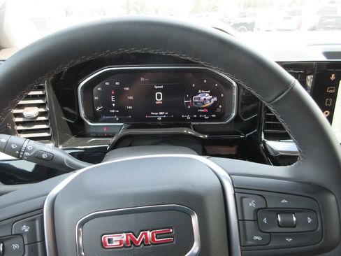 Certified 2026 GMC Sierra 2500 SLE w/ SLE Value Package; AWD/4WD image 32