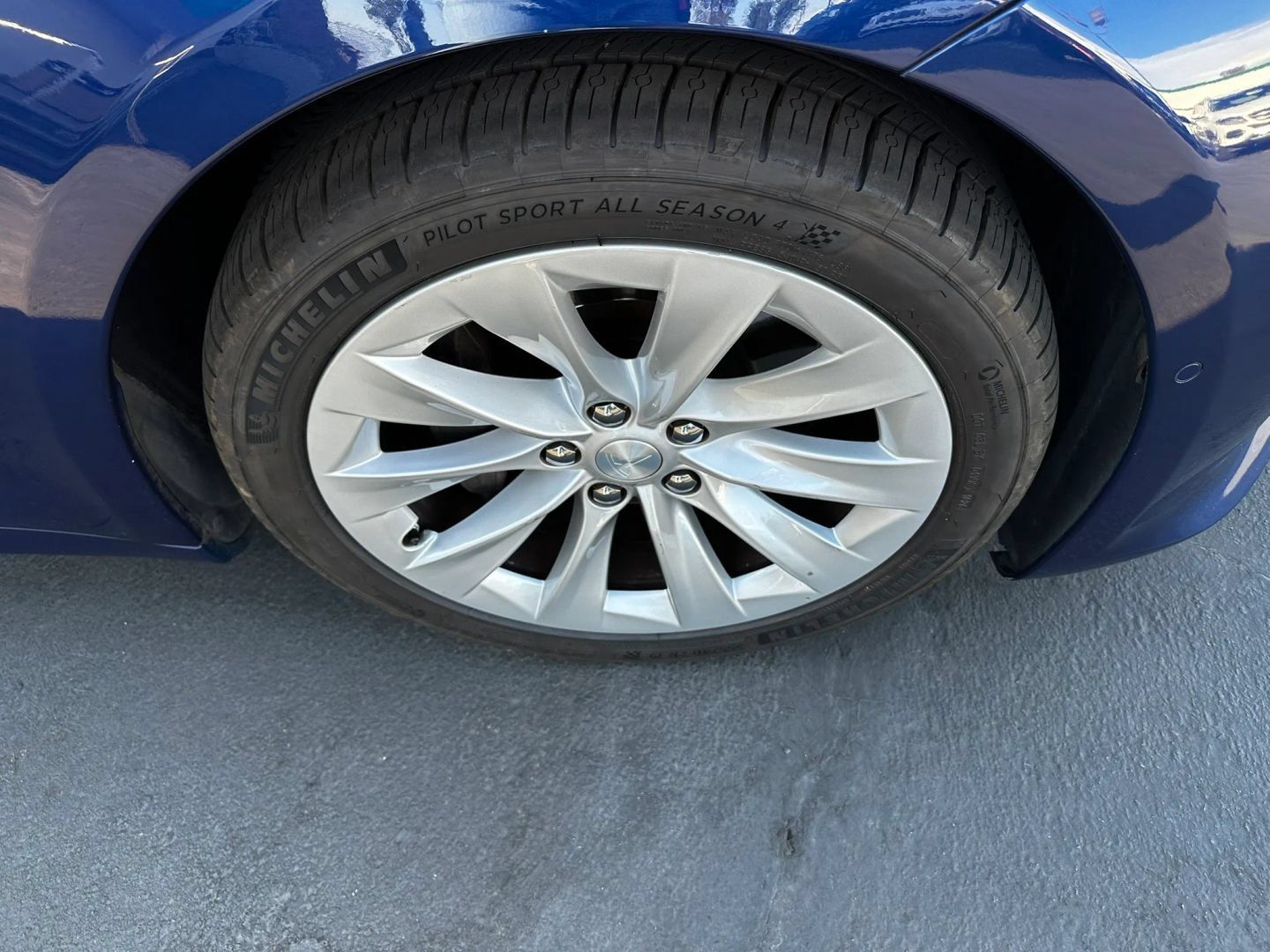 Used 2017 Tesla Model S 75 RWD image 25