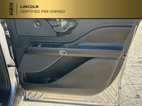 Certified 2023 Lincoln Aviator Reserve w/ Equipment Group 201A image 14