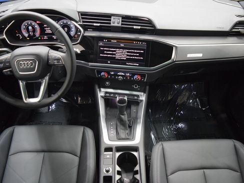 New 2025 Audi Q3 2.0T Premium Plus image 8