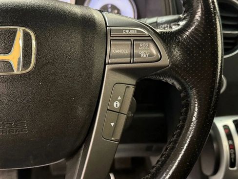 Used 2010 Honda Pilot Touring image 30