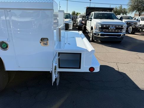 New 2026 Ford F550 4x4 SuperCab Super Duty image 18