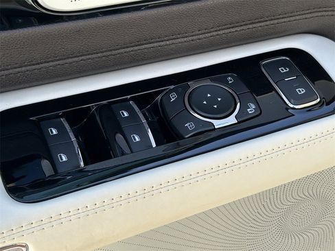 Used 2023 Lincoln Aviator Black Label image 19