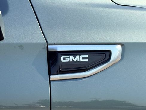 Used 2024 GMC Yukon XL Denali RWD image 15