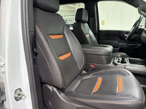 Used 2022 GMC Sierra 3500 AT4 w/ AT4 Preferred Package image 24