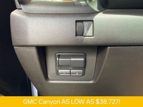 Used 2024 GMC Canyon Elevation w/ Trailering Package AWD/4WD image 27