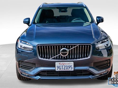 Used 2023 Volvo XC90 B5 Core AWD/4WD image 2