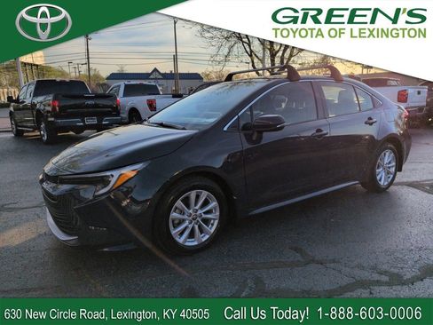 Used 2023 Toyota Corolla XLE image 1