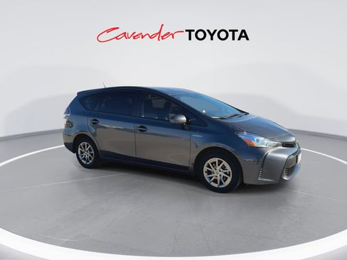 Certified 2017 Toyota Prius V Two image 2