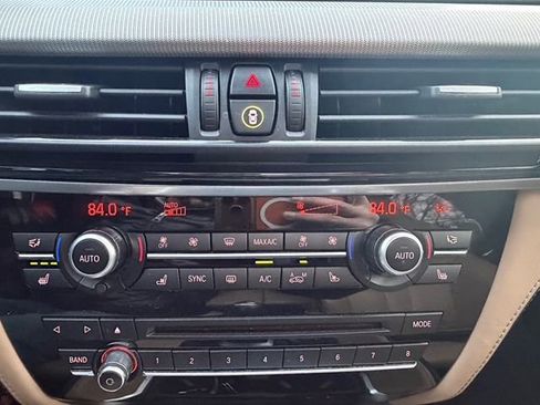 Used 2015 BMW X5 M image 30