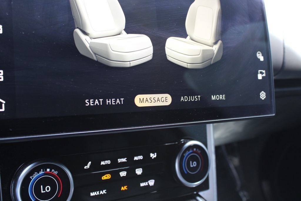 Used 2023 Land Rover Range Rover SE AWD/4WD image 16