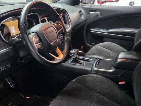 Used 2018 Dodge Charger R/T Scat Pack image 12