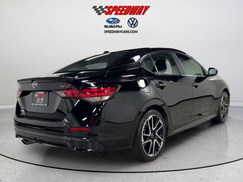 Used 2025 Nissan Sentra SR FWD image 6