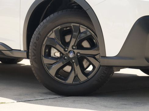 Used 2022 Subaru Outback Onyx Edition XT AWD/4WD image 3