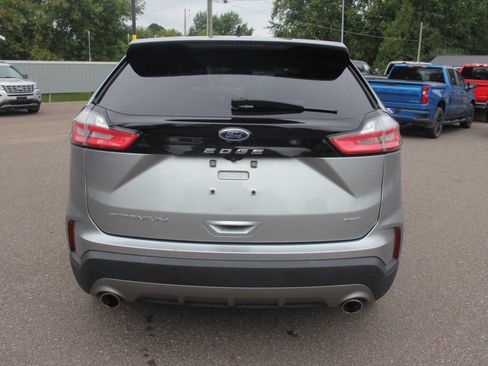 Certified 2022 Ford Edge Titanium image 7