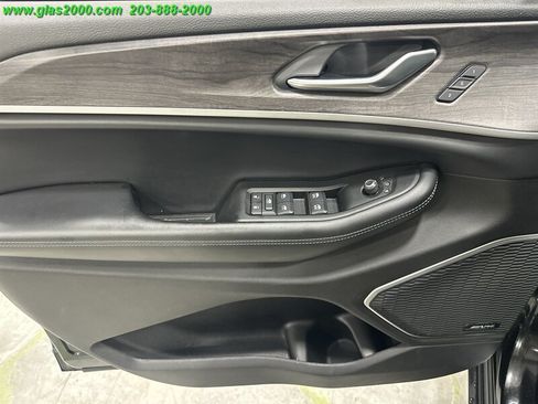 Used 2022 Jeep Grand Cherokee L Limited AWD/4WD image 25