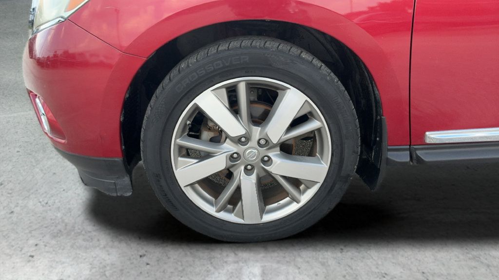Used 2015 Nissan Pathfinder Platinum FWD image 25