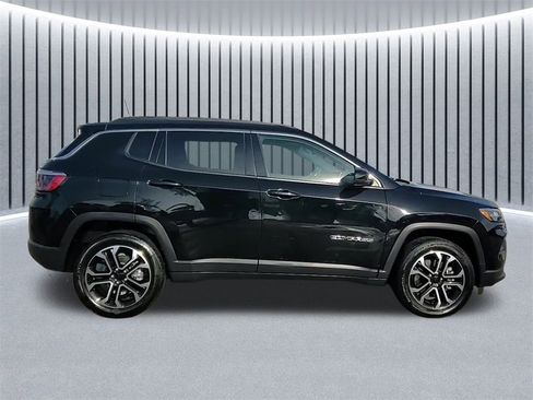 Used 2024 Jeep Compass Limited w/ Sun and Sound Group image 2