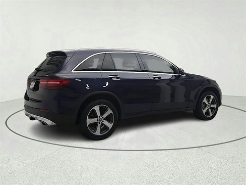 Used 2017 Mercedes-Benz GLC 300 4MATIC image 8