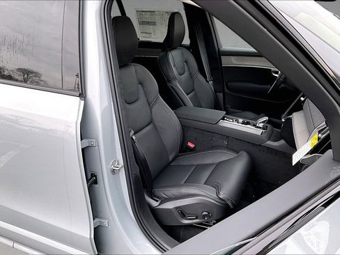 New 2026 Volvo XC90 B6 Ultra w/ Lounge Package AWD/4WD image 11