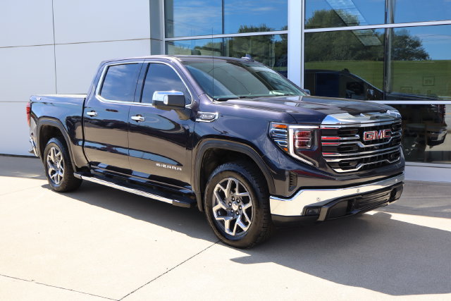 Used 2024 GMC Sierra 1500 SLT w/ SLT Premium Plus Package AWD/4WD image 7