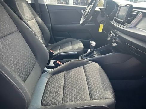 Used 2020 Kia Rio LX image 17