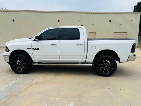 Used 2017 RAM 1500 Lone Star RWD image 5