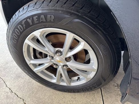 Used 2016 Chevrolet Equinox LT w/ Convenience Package image 35