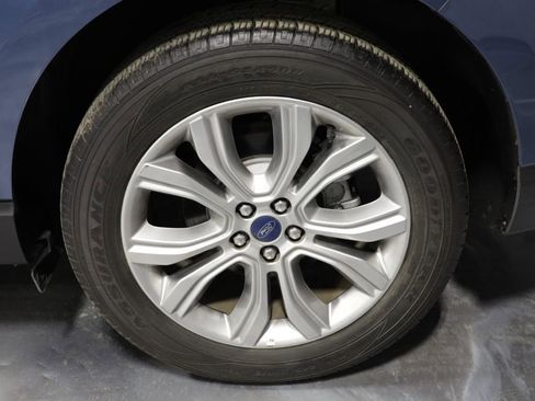 Used 2019 Ford Edge Titanium w/ Cargo Accessory Package AWD/4WD image 35