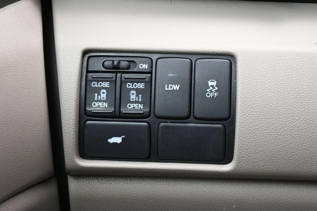 Used 2016 Honda Odyssey EX-L image 22