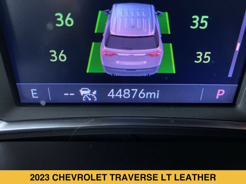 Certified 2023 Chevrolet Traverse LT w/ LT Premium Package AWD/4WD image 4