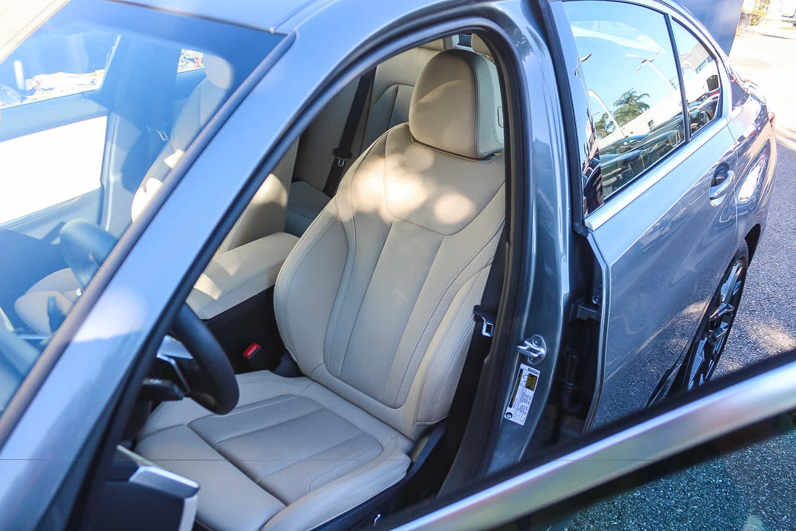 Used 2026 BMW 330i Sedan w/ Premium Package RWD image 29