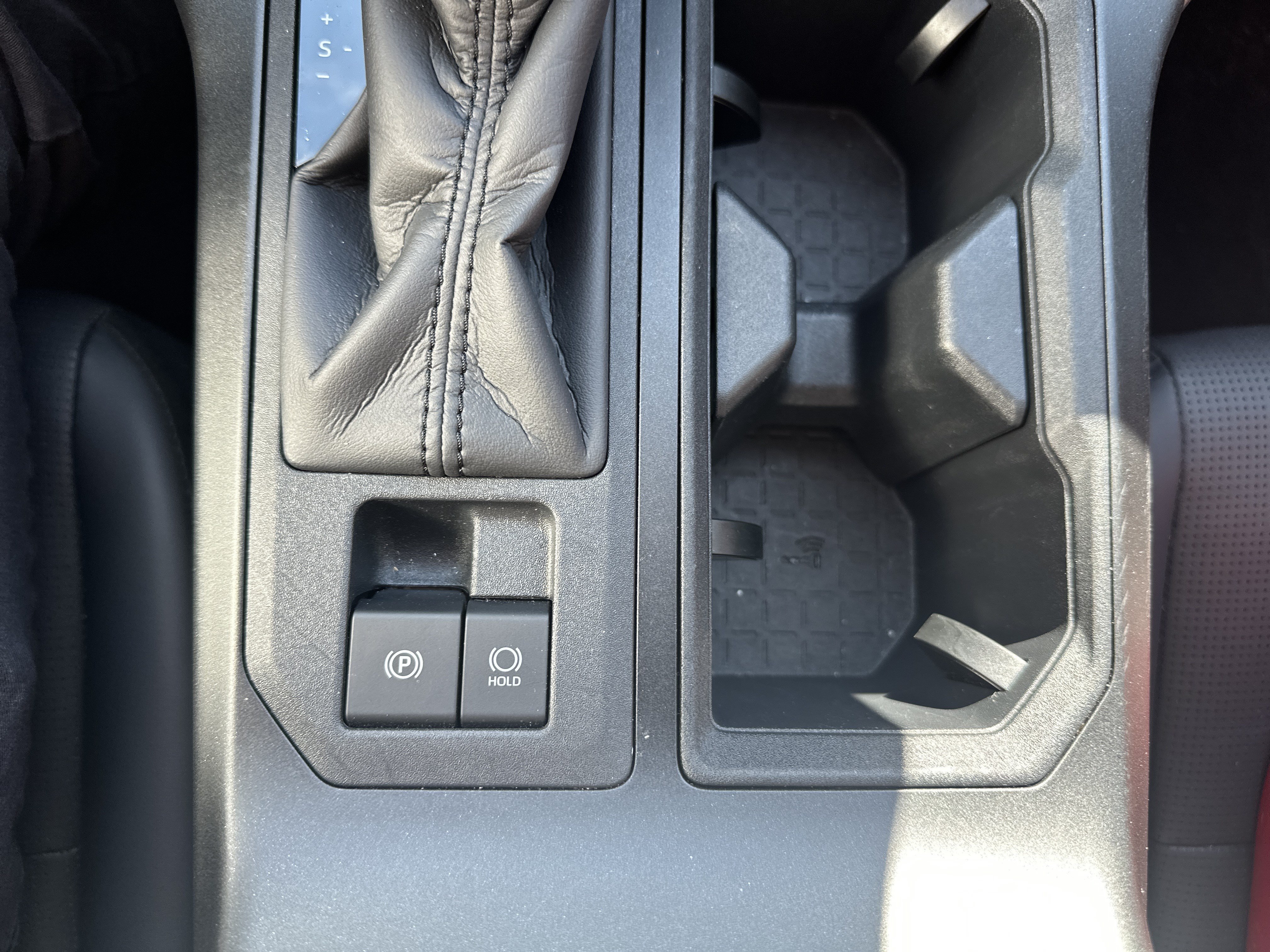 Used 2026 Toyota RAV4 XLE Premium AWD/4WD image 25