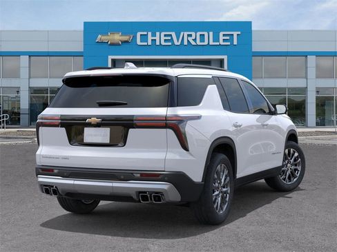 New 2026 Chevrolet Traverse LT w/ Enhanced Driving Package image 4