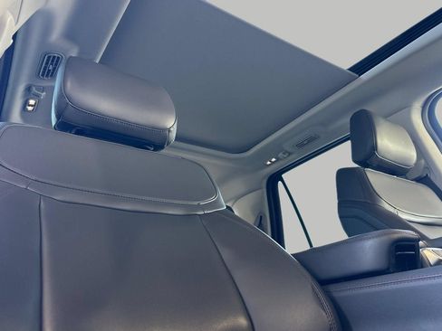 Certified 2025 Ford Expedition Max Active AWD/4WD image 17
