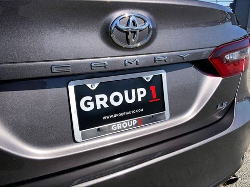 Used 2022 Toyota Camry LE image 9