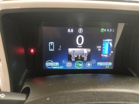 Used 2014 Chevrolet Volt Premium w/ Premium Trim Package FWD image 23