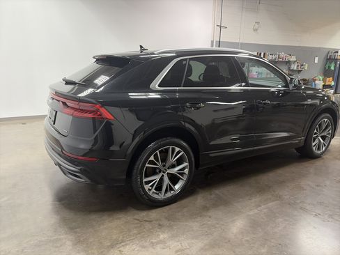 Used 2023 Audi Q8 Premium Plus AWD/4WD image 3