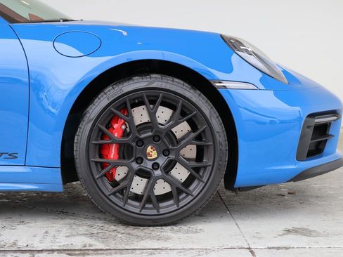 Used 2024 Porsche 911 AWD/4WD image 16
