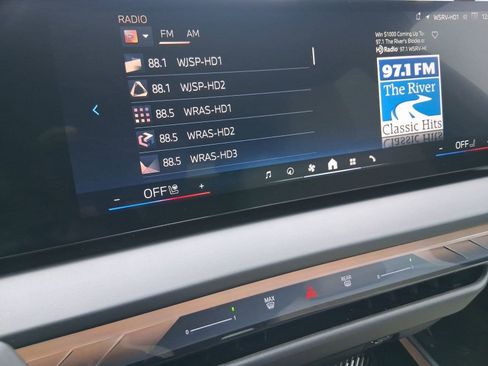 Used 2025 BMW X3 xDrive30i w/ Convenience Package image 22