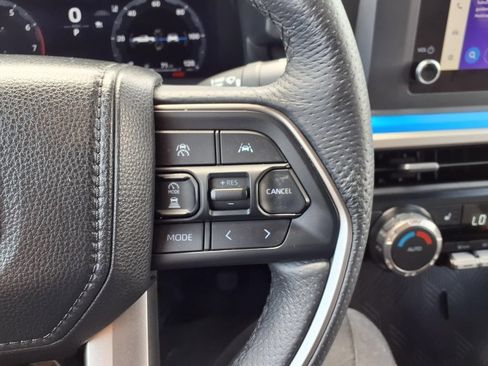 Used 2025 Toyota Tacoma TRD Off-Road AWD/4WD image 14