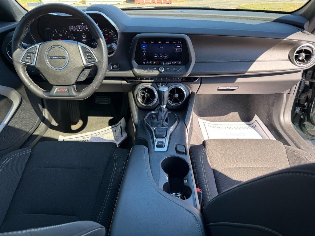 Used 2020 Chevrolet Camaro SS RWD image 15