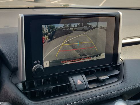 Certified 2025 Toyota RAV4 XLE AWD/4WD image 27