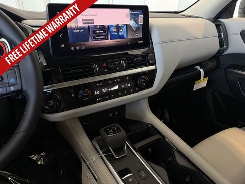 New 2026 Nissan Pathfinder SL AWD/4WD image 35