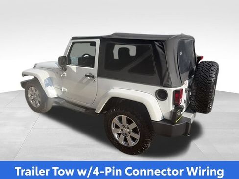 Used 2014 Jeep Wrangler Sahara w/ Connectivity Group AWD/4WD image 18