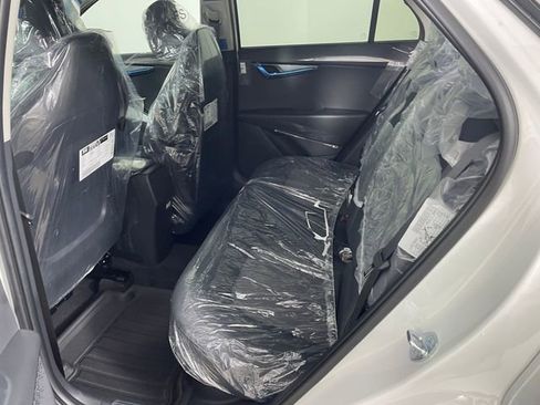 New 2026 Kia Niro LX image 4