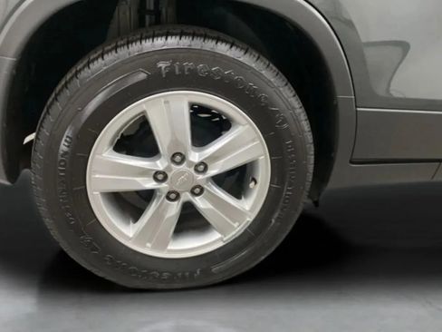 Used 2019 Chevrolet Trax LT w/ Driver Confidence Package FWD image 10
