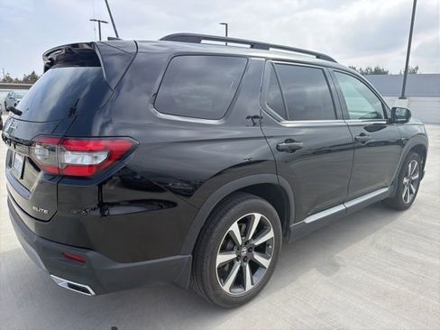 Used 2024 Honda Pilot Elite image 2